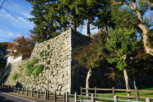 津城103北東隅.jpg