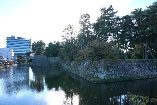 津城153北内堀.jpg